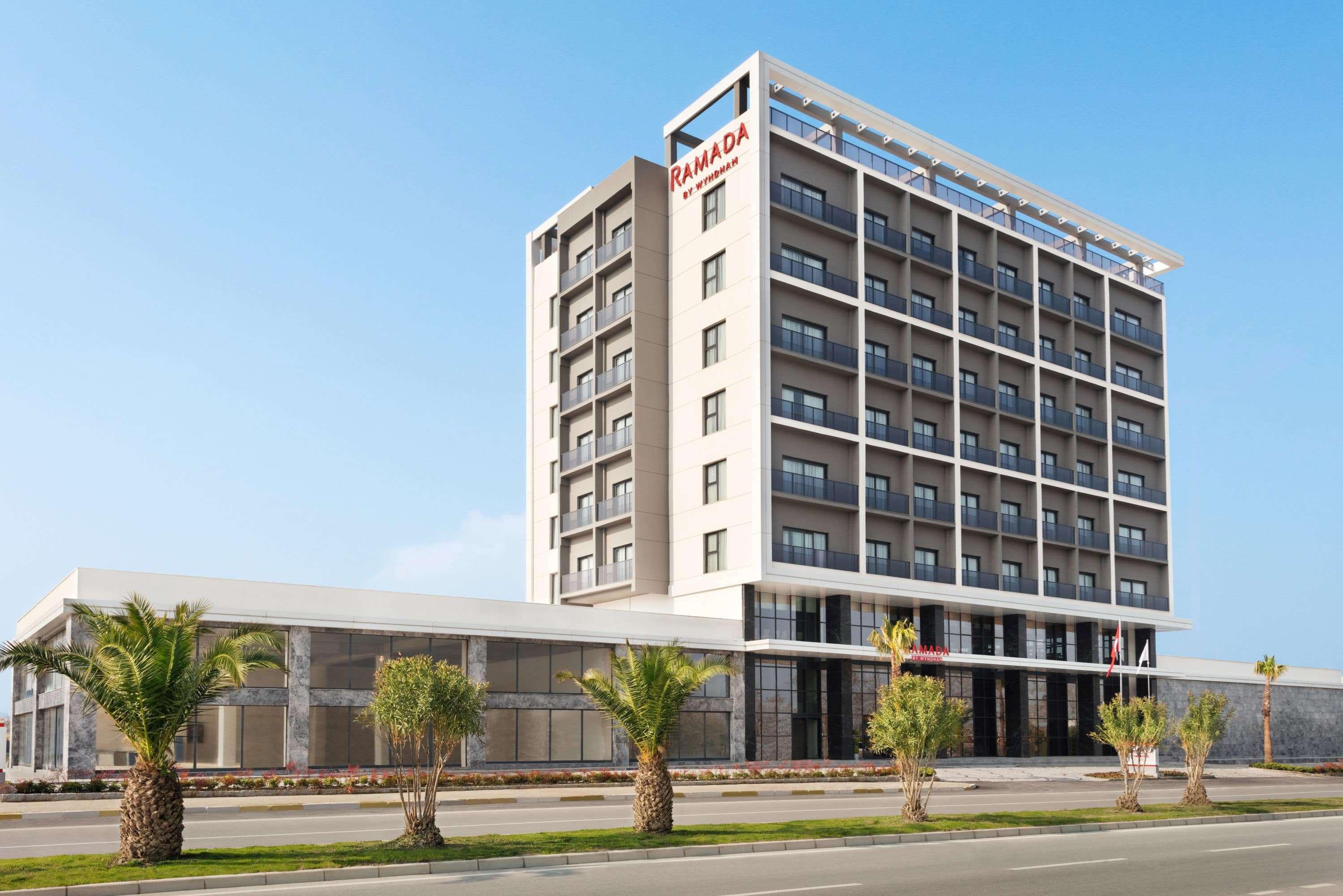 Ramada By Wyndham Tire Hotel Exterior photo