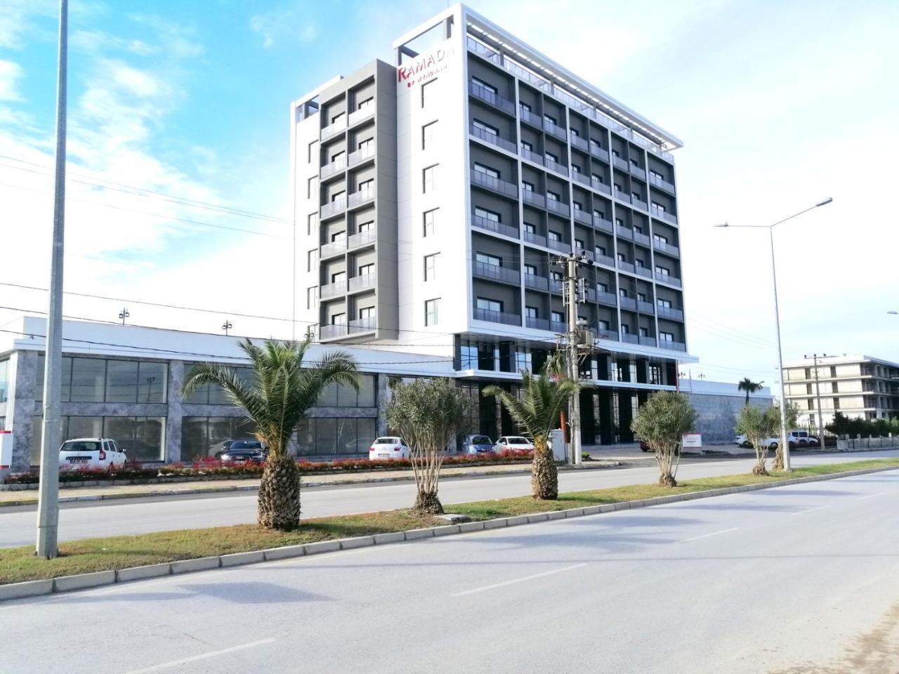 Ramada By Wyndham Tire Hotel Exterior photo